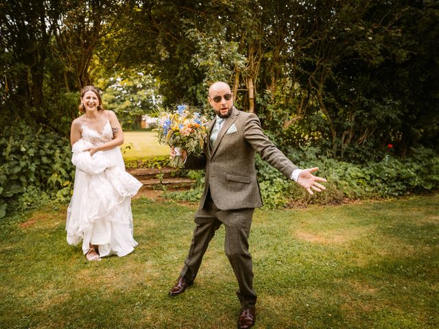 Alex and Kate's Wedding in Banbury, Oxfordshire 34