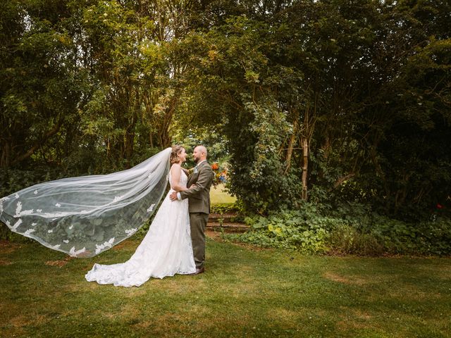 Alex and Kate's Wedding in Banbury, Oxfordshire 1