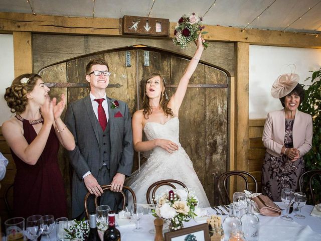 Gareth and Susannah&apos;s Wedding in Cirencester, Gloucestershire 17