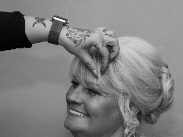 Derek and Lesley's Wedding in Dundee, Fife &amp; Angus 9