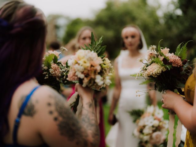 Stu and Nikki&apos;s Wedding in Cheltenham, Gloucestershire 17