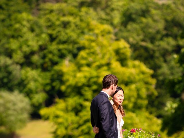 Robert and Sarra&apos;s Wedding in Bakewell, Derbyshire 4