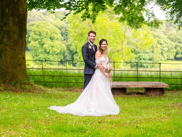 Robert and Sarra&apos;s Wedding in Bakewell, Derbyshire 12