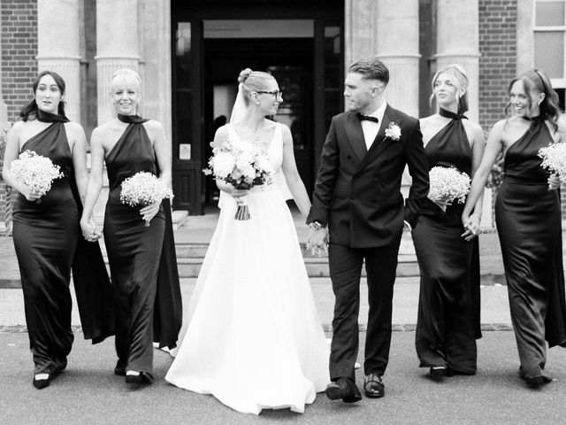 Liam and Ellie&apos;s Wedding in Bracknell, Berkshire 5