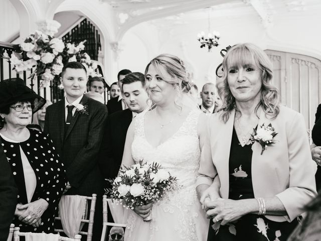 Nicole and Ashley&apos;s Wedding in Great Missenden, Buckinghamshire 19