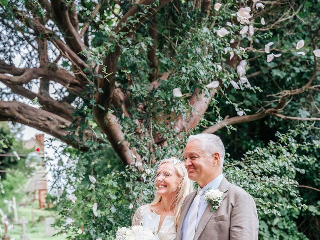 Michelle and John&apos;s Wedding in Oxon, Oxfordshire 6