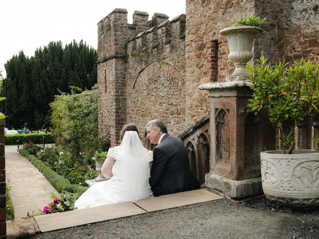 Richard  and Julia&apos;s Wedding in Shrewsbury, Shropshire 18