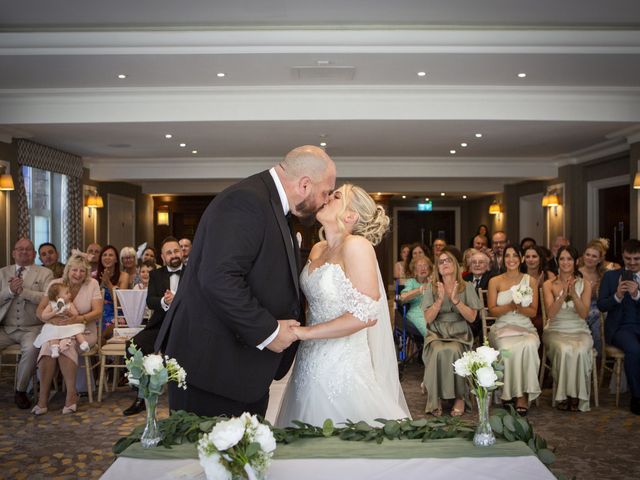 Dan and Shani's Wedding in Gerrard's Cross, Buckinghamshire 14