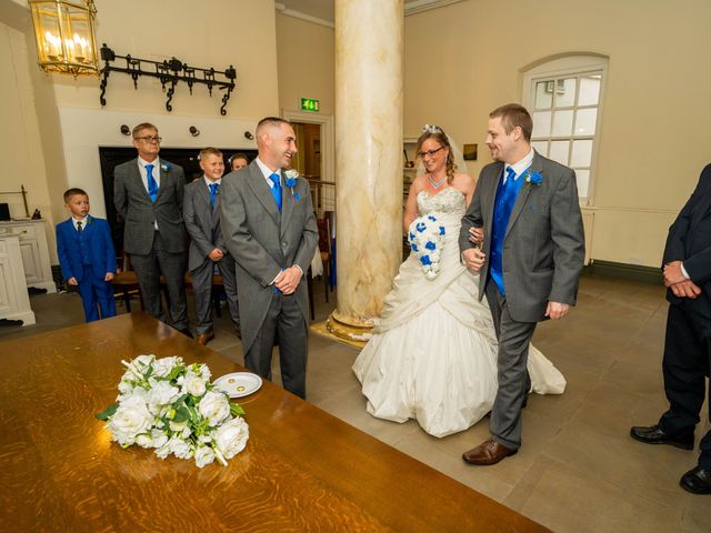 Rachel and Ian&apos;s Wedding in Doncaster, South Yorkshire 30