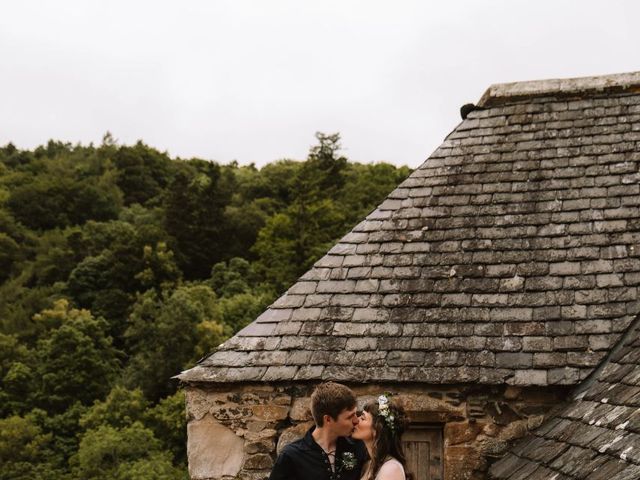 Andrew and Emma&apos;s Wedding in Scottish Borders, Lothian &amp; Borders 10