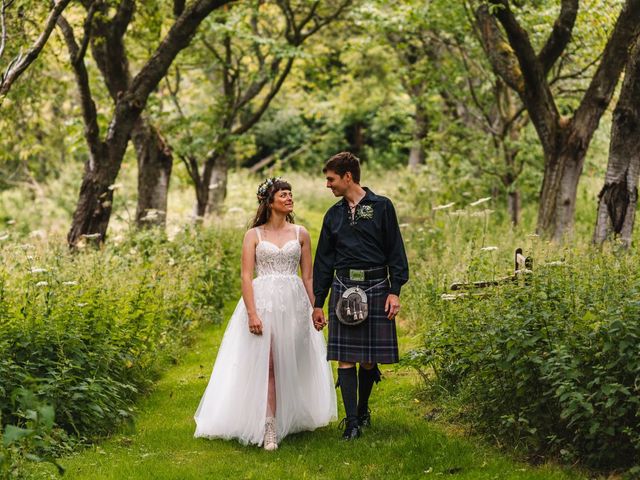 Andrew and Emma&apos;s Wedding in Scottish Borders, Lothian &amp; Borders 2