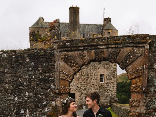 Andrew and Emma&apos;s Wedding in Scottish Borders, Lothian &amp; Borders 19