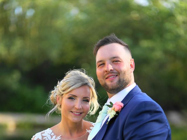 Josh and Hayley&apos;s Wedding in Maldon, Essex 23