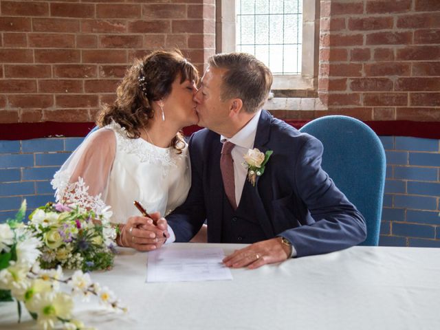 Rachel and Richard&apos;s Wedding in Eastwood, Nottinghamshire 11