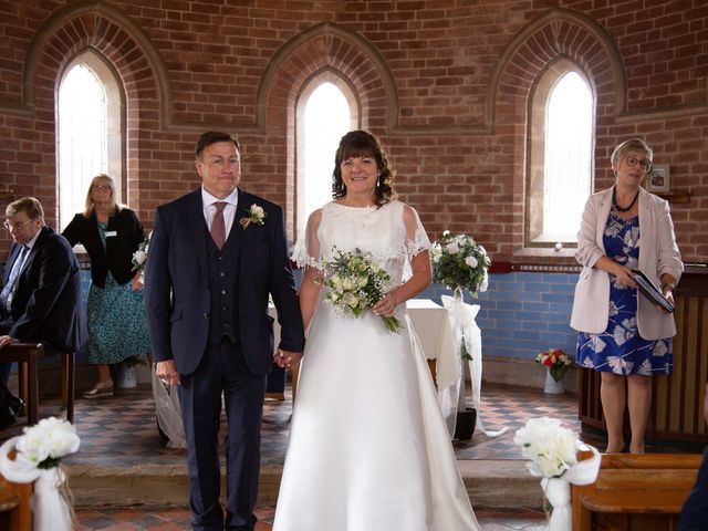 Rachel and Richard&apos;s Wedding in Eastwood, Nottinghamshire 23