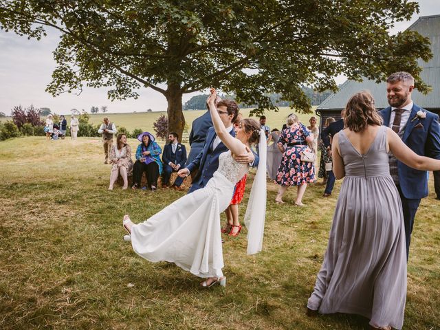 Simon and Leah&apos;s Wedding in Wantage, Oxfordshire 36