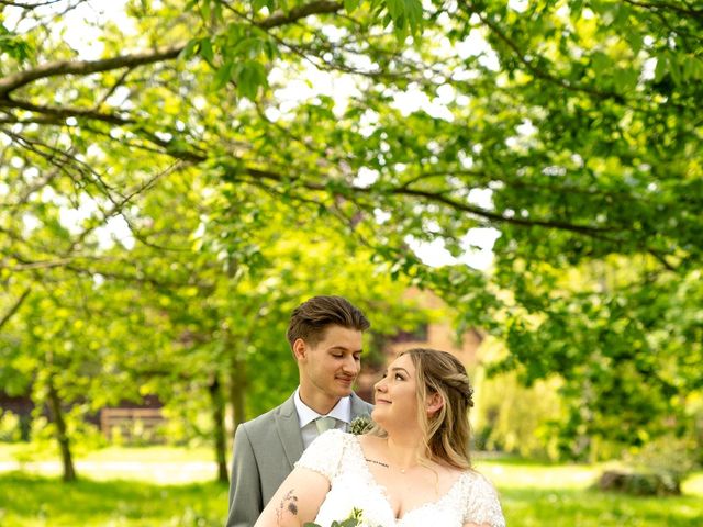 Lennox and Kirsty's Wedding in Weybridge, Surrey 3