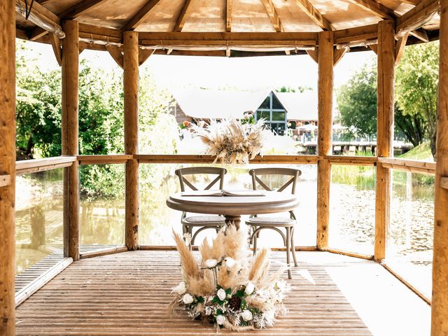 BASSEY and LISA&apos;s Wedding in Driffield, East Riding of Yorkshire 17