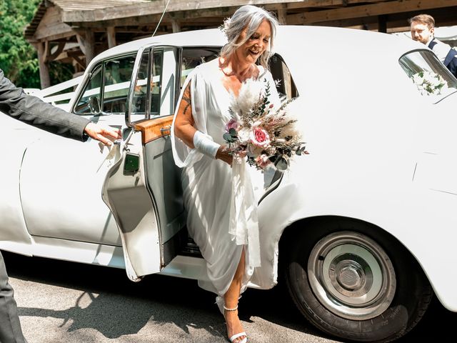 BASSEY and LISA&apos;s Wedding in Driffield, East Riding of Yorkshire 27