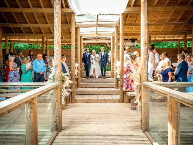 BASSEY and LISA&apos;s Wedding in Driffield, East Riding of Yorkshire 28