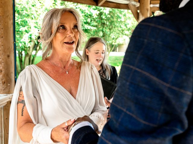 BASSEY and LISA&apos;s Wedding in Driffield, East Riding of Yorkshire 34