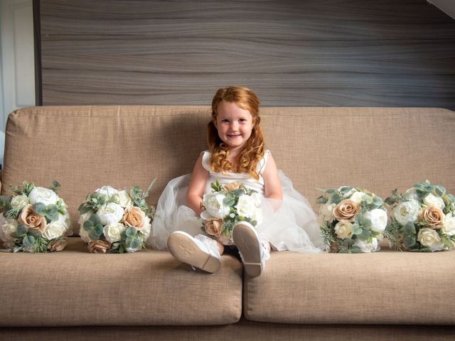 Craig and Claire's Wedding in Oldham, Greater Manchester 5