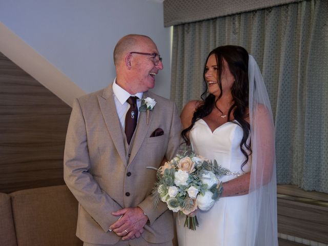 Craig and Claire's Wedding in Oldham, Greater Manchester 8