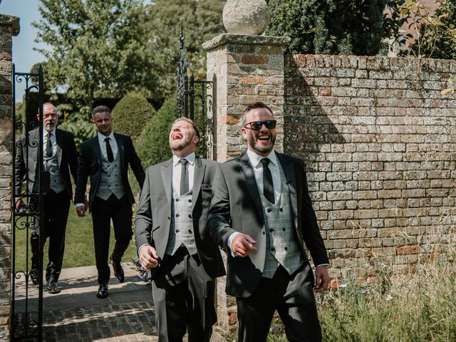Barney and Kelly&apos;s Wedding in Ramsgate, Kent 16