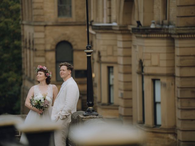 Harry and Ceilan&apos;s Wedding in Shipley, West Yorkshire 363