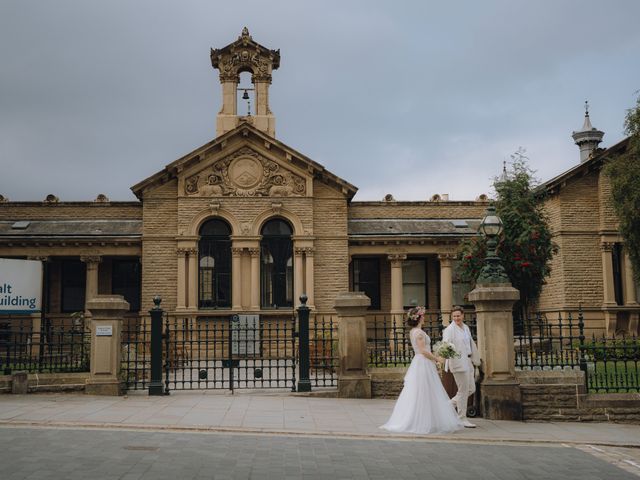 Harry and Ceilan&apos;s Wedding in Shipley, West Yorkshire 490