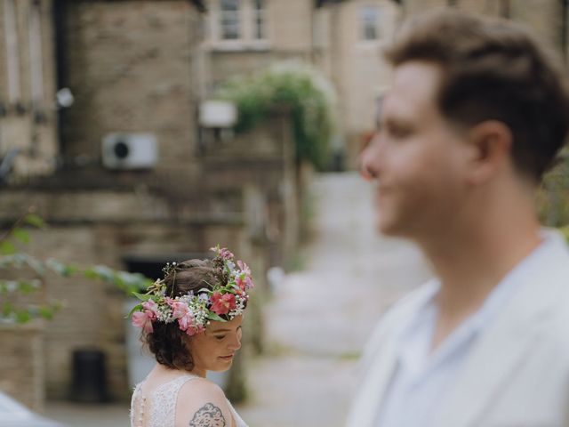 Harry and Ceilan&apos;s Wedding in Shipley, West Yorkshire 513