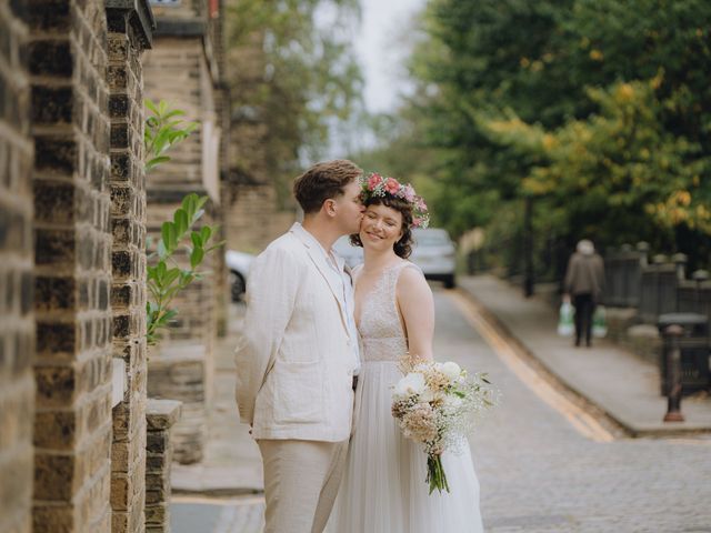 Harry and Ceilan&apos;s Wedding in Shipley, West Yorkshire 519