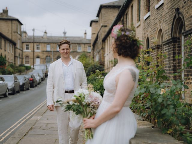 Harry and Ceilan&apos;s Wedding in Shipley, West Yorkshire 523