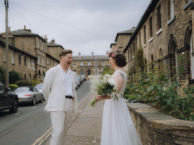 Harry and Ceilan&apos;s Wedding in Shipley, West Yorkshire 527