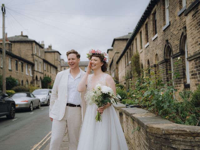 Harry and Ceilan&apos;s Wedding in Shipley, West Yorkshire 528