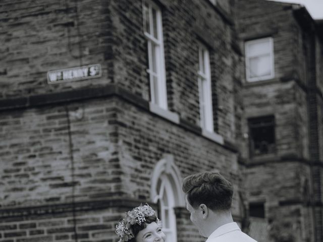 Harry and Ceilan&apos;s Wedding in Shipley, West Yorkshire 539