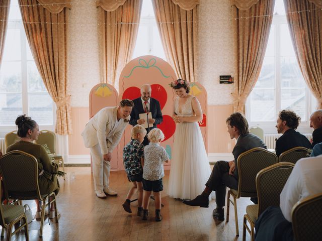 Harry and Ceilan&apos;s Wedding in Shipley, West Yorkshire 725