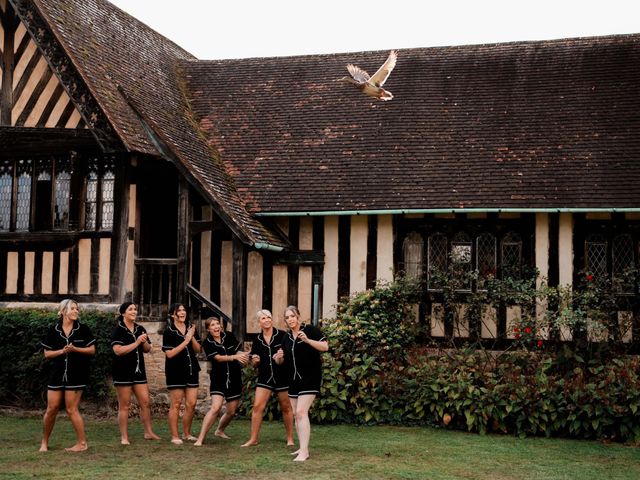 Keiron and Ellie&apos;s Wedding in Hever, Kent 15