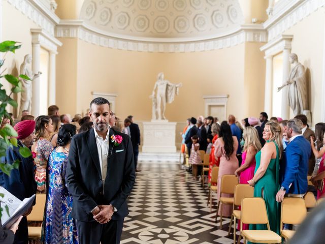 Paul and Rebecca&apos;s Wedding in Syon Park, Middlesex 18