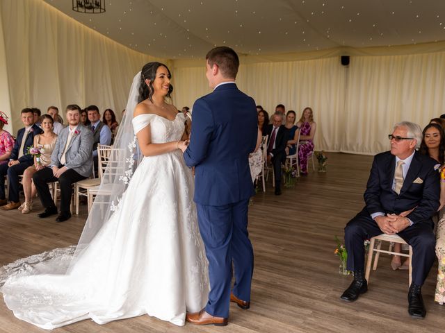 Frankie and Liset's Wedding in Cardiff Castle, Cardiff 11