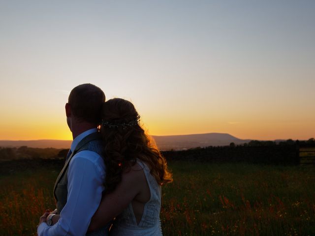 Andy and Helen&apos;s Wedding in Burnley, Lancashire 5