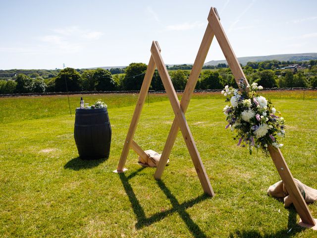 Andy and Helen&apos;s Wedding in Burnley, Lancashire 15