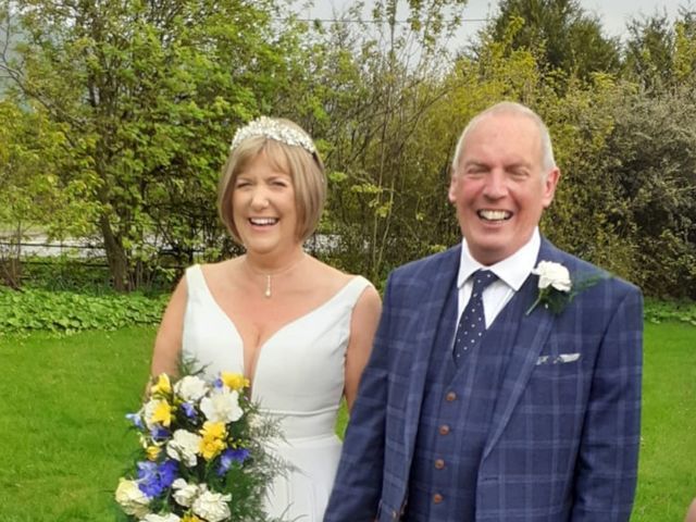 Steve and Julie&apos;s Wedding in Northallerton, North Yorkshire 2
