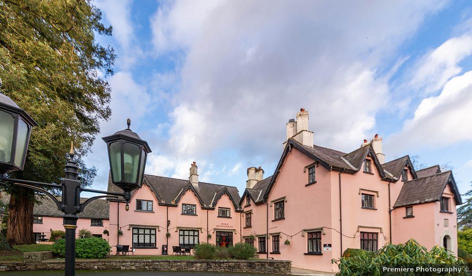 Nigel and Julie's Wedding in Monmouth, Monmouthshire