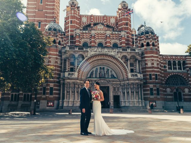 Micheal and Eve&apos;s Wedding in London Bridge, East Central London 94