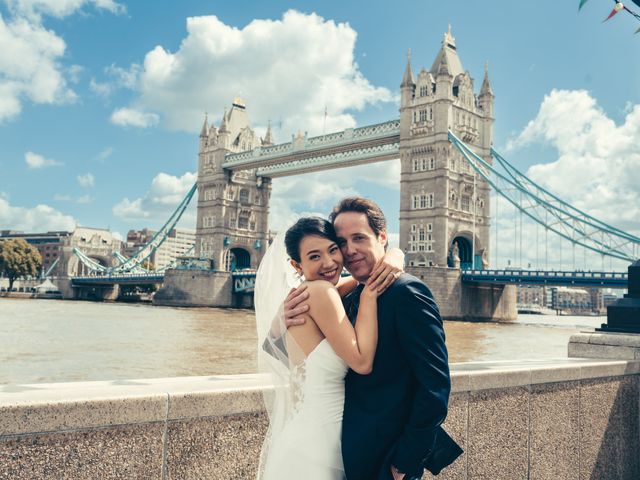 Micheal and Eve&apos;s Wedding in London Bridge, East Central London 192