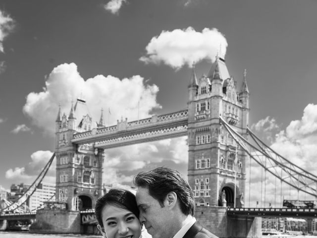 Micheal and Eve&apos;s Wedding in London Bridge, East Central London 197