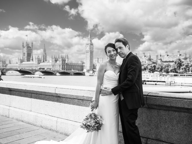 Micheal and Eve&apos;s Wedding in London Bridge, East Central London 212