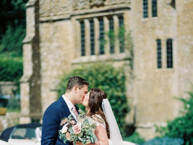 Steph and Matt&apos;s Wedding in Yeovil, Somerset 5