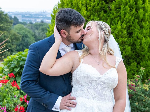 Christian and Rebecca&apos;s Wedding in Cardiff Bay, Cardiff 414